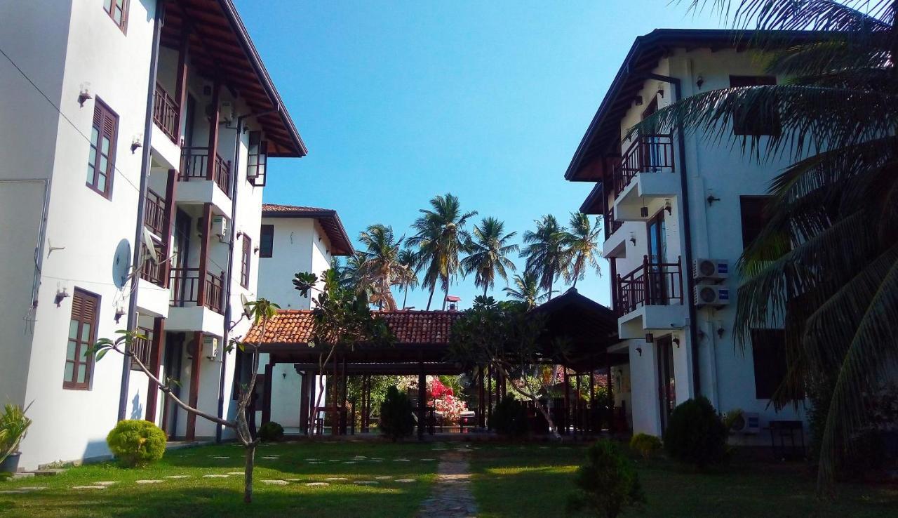 Lagoon Boutique Hotel Kanattegoda Exterior foto